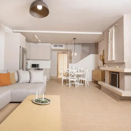 The View - Beachfront, 5 Bedrooms, Bbq, View *