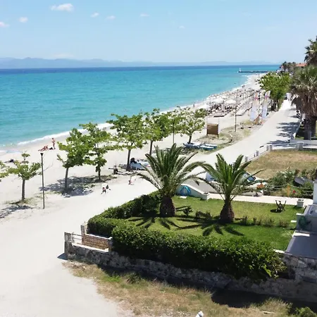 The View - Beachfront, 5 Bedrooms, Bbq, View Villa *