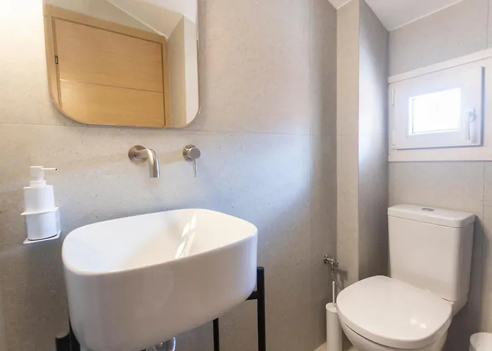 The View - Beachfront, 5 Bedrooms, Bbq, View ペフコホリ