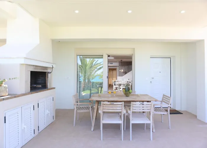 The View - Beachfront, 5 Bedrooms, Bbq, View * ペフコホリ