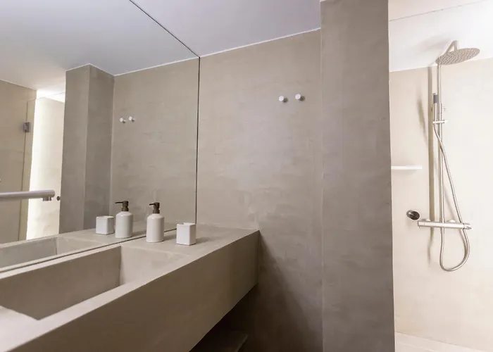 The View - Beachfront, 5 Bedrooms, Bbq, View Pefkochori