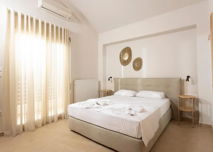 The View - Beachfront, 5 Bedrooms, Bbq, View Villa