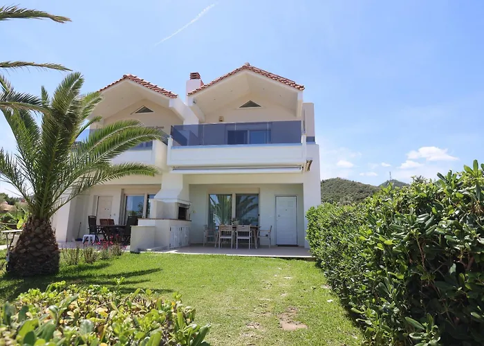 Villa The View - Beachfront, 5 Bedrooms, Bbq, View